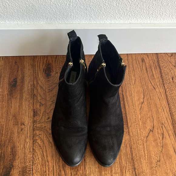 Black leather booties! - Picture 2 of 6